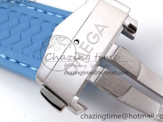 0201 GoAnywhere Aqua Terra GMT Worldtimer 43mm VSF 1:1 Best Edition Summer Blue Dial on Blue Rubber Strap A8938 Super Clone 7722